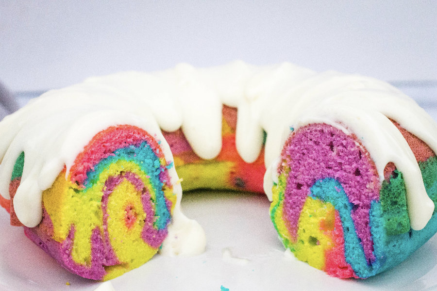 instant pot rainbow bundt cake