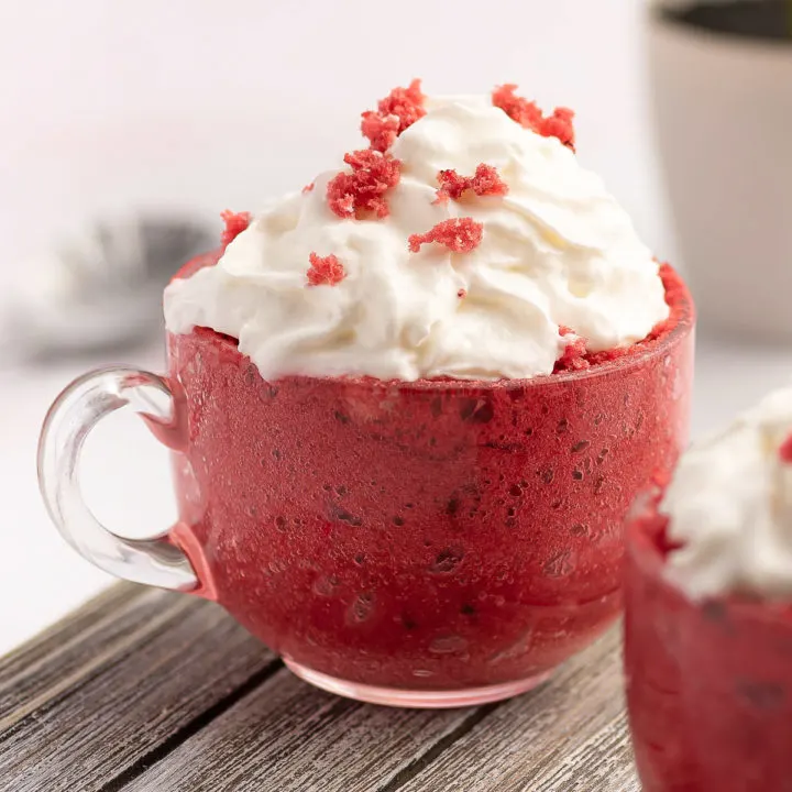 Easy Red Velvet Microwave Cake in a Cup