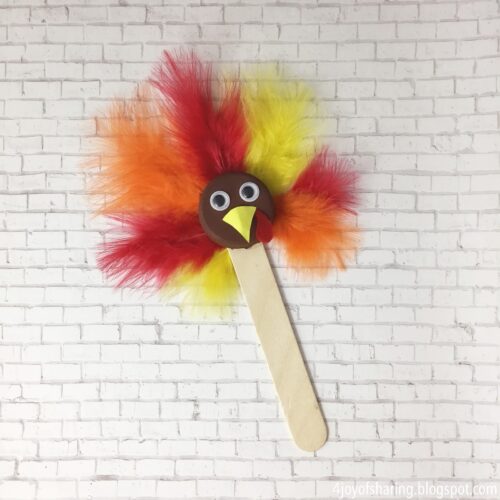 37 Fun Thanksgiving Crafts for Kids to Make - Pretty Sweet