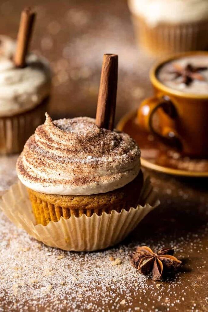 vanilla chai pumpkin latte cupcakes with cinnamon brown sugar frosting