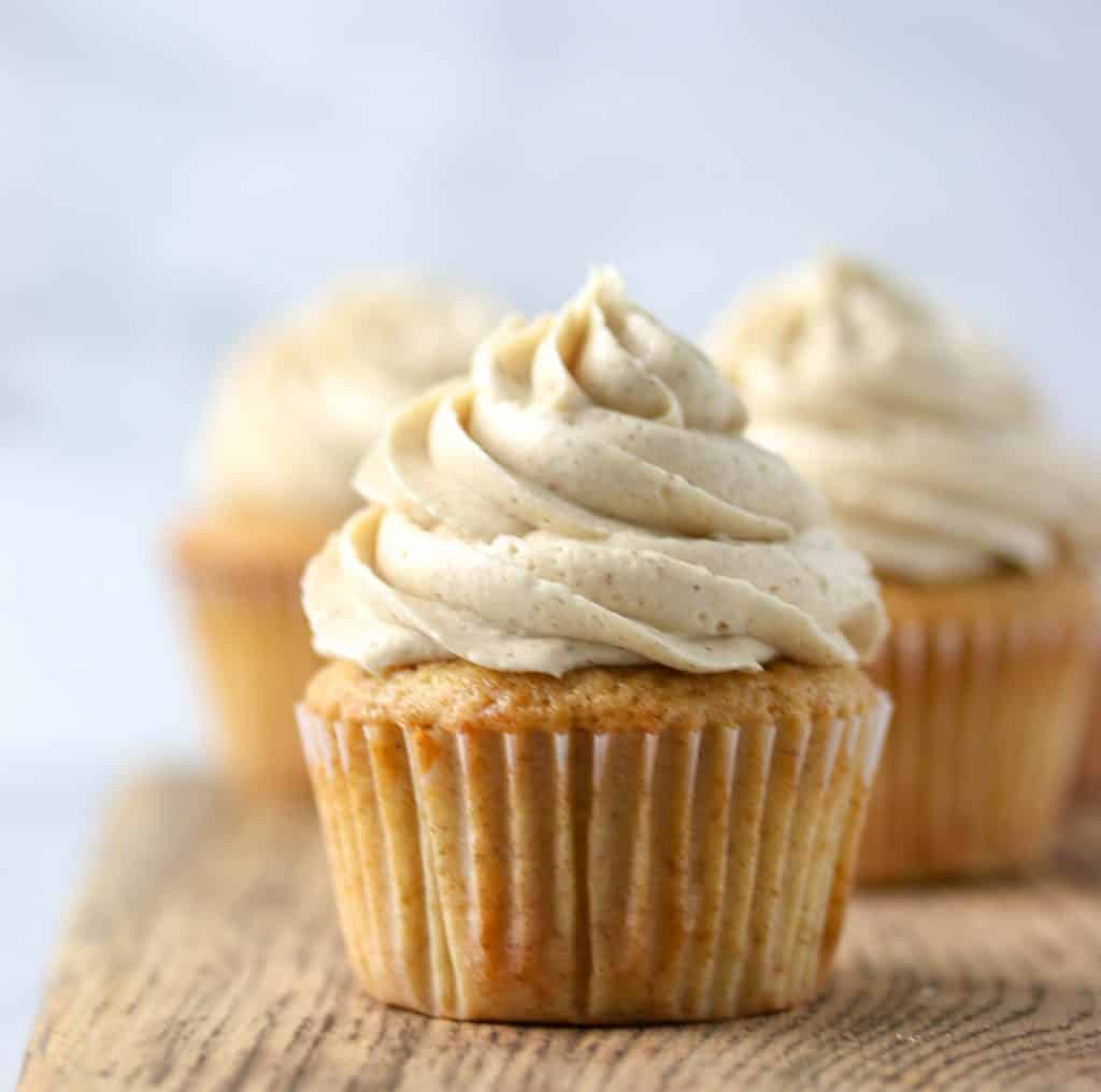 thanksgiving cupcakes apple cider cupcakes