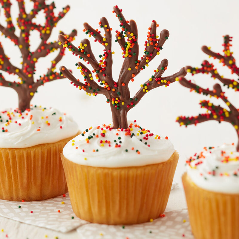 festive fall candy tree cupcakes