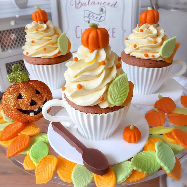 thanksgiving cupcakes pumpkin spice latte cupcakes