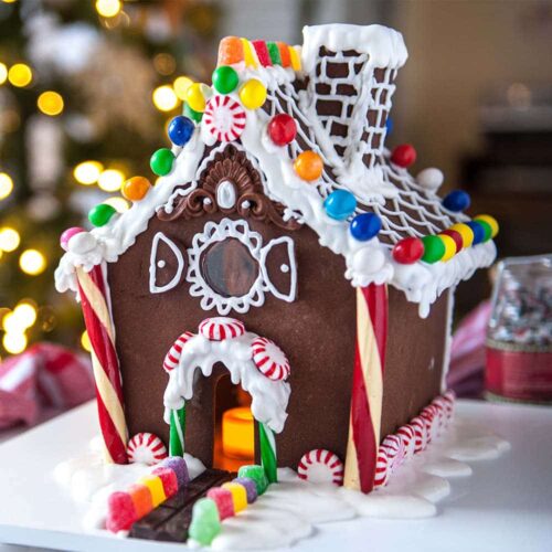 45+ Gingerbread House Designs That Will Sweeten Your Holidays | Pretty ...