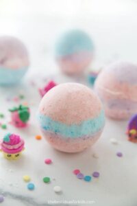 50 DIY Bath Bomb Recipes That Will Help You Relax | Pretty Sweet Printables
