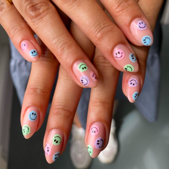 smiley face nail art