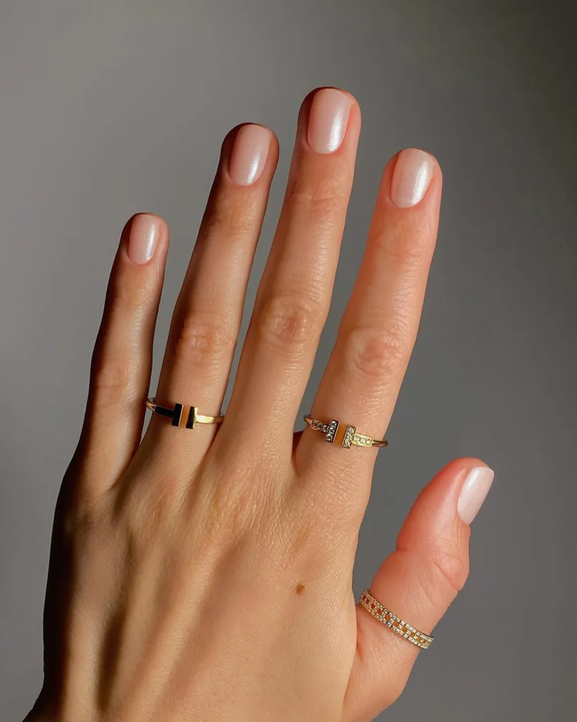 nude chrome nails