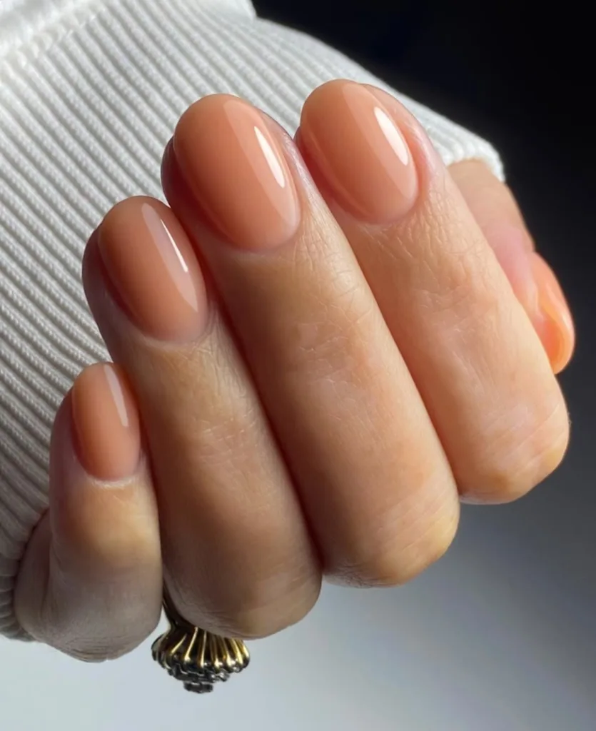 peachy nude nails